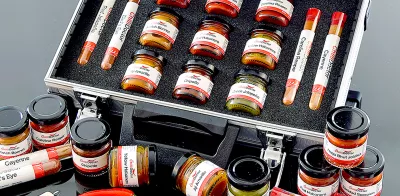 Geschenk-AL-Koffer mit Gewürzen