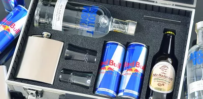 Geschenk-AL-Koffer mit Wodka